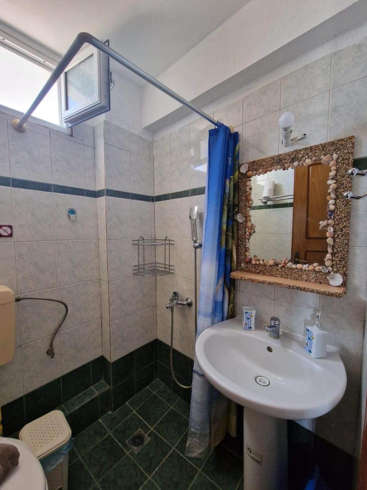 Ladario Studios