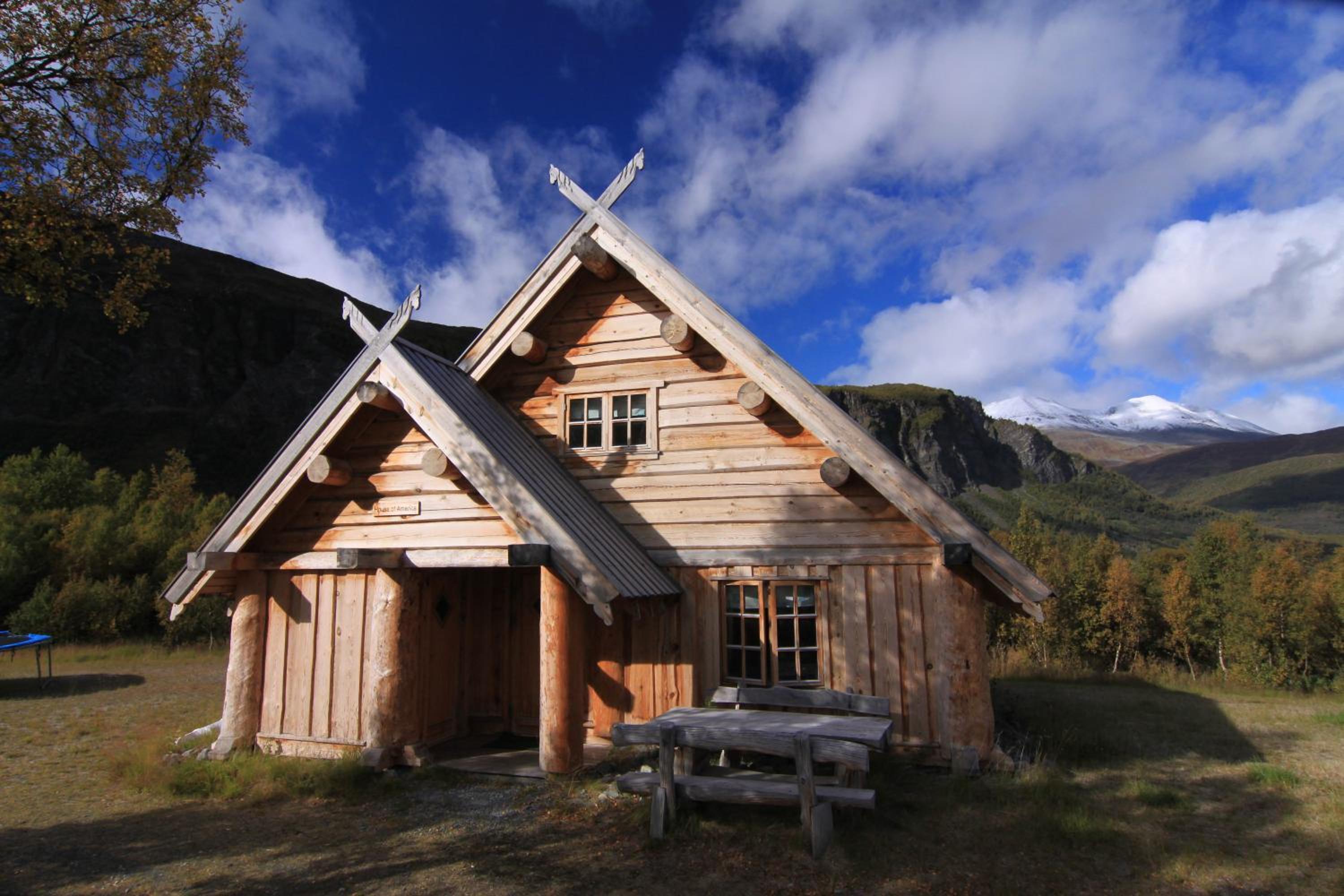 Viking Cabins - MIT FabLab - Solvik