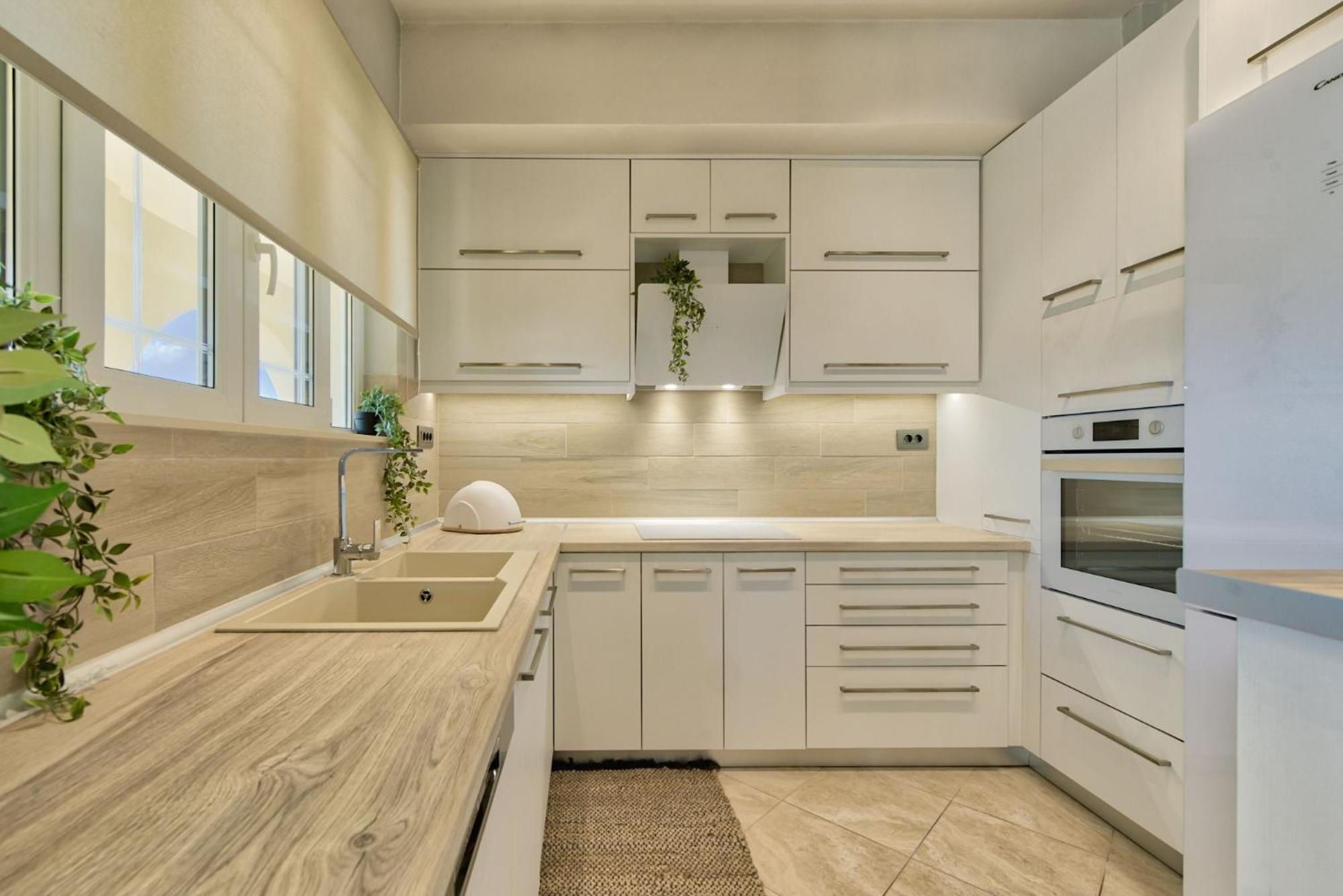 Diogia Luxury Apartment- Comfort & Elegance, by ZanteWize view 4