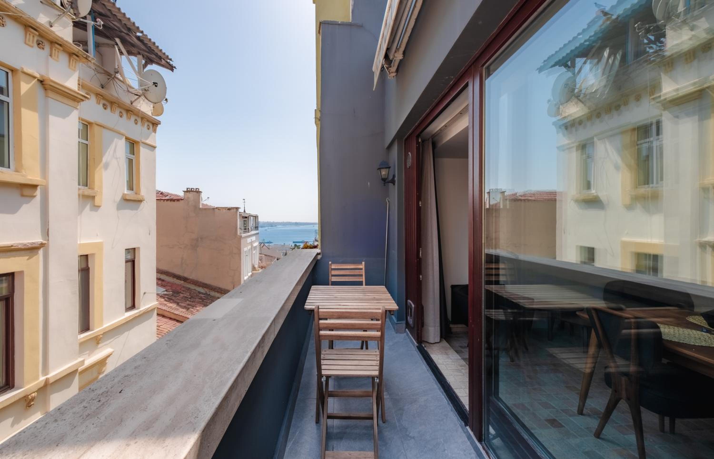 Homie Suites - Modern Apartments Nearby Istıklal Street & Galata Tower