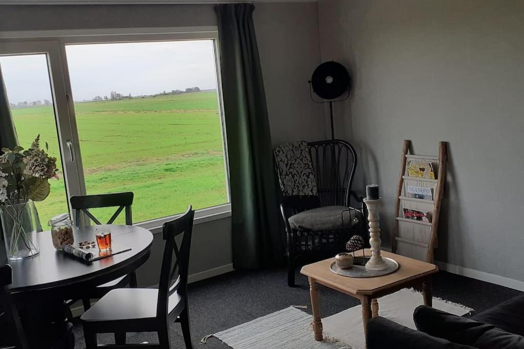 Holiday Home near IJsselmeer Lake