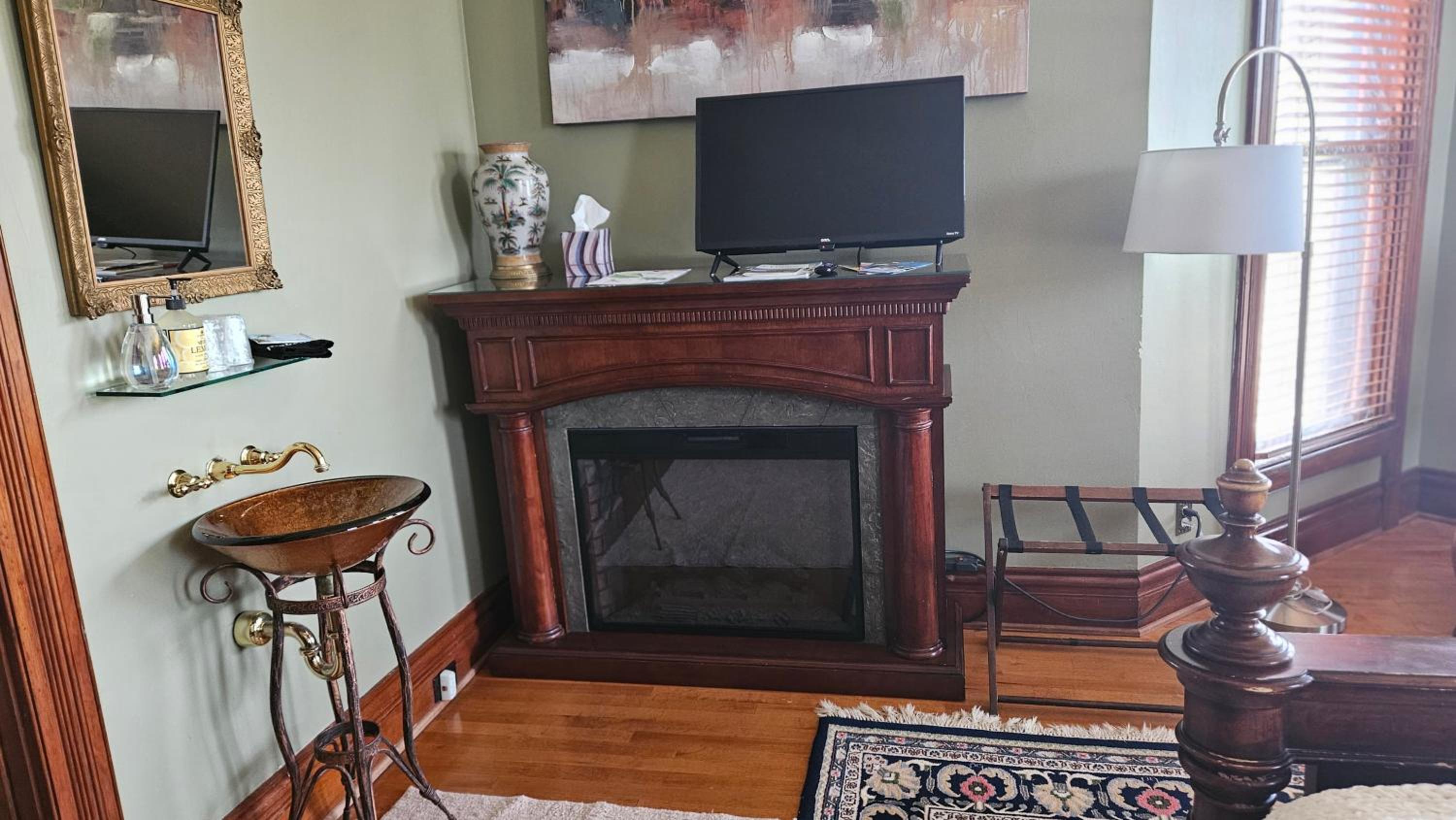 Historic Webster House Bed and Breakfast Inn