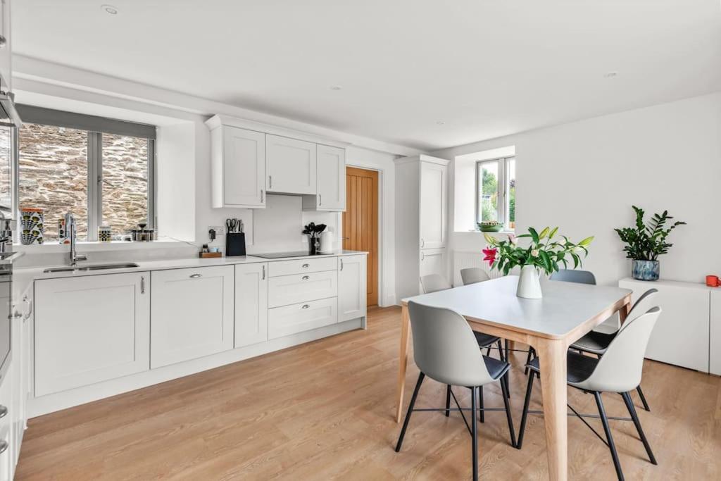 Stone Barn Close To Thurlestone and Salcombe view 4