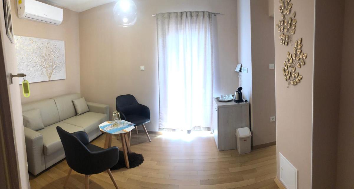 Zoilo Rooms self check-in view 2
