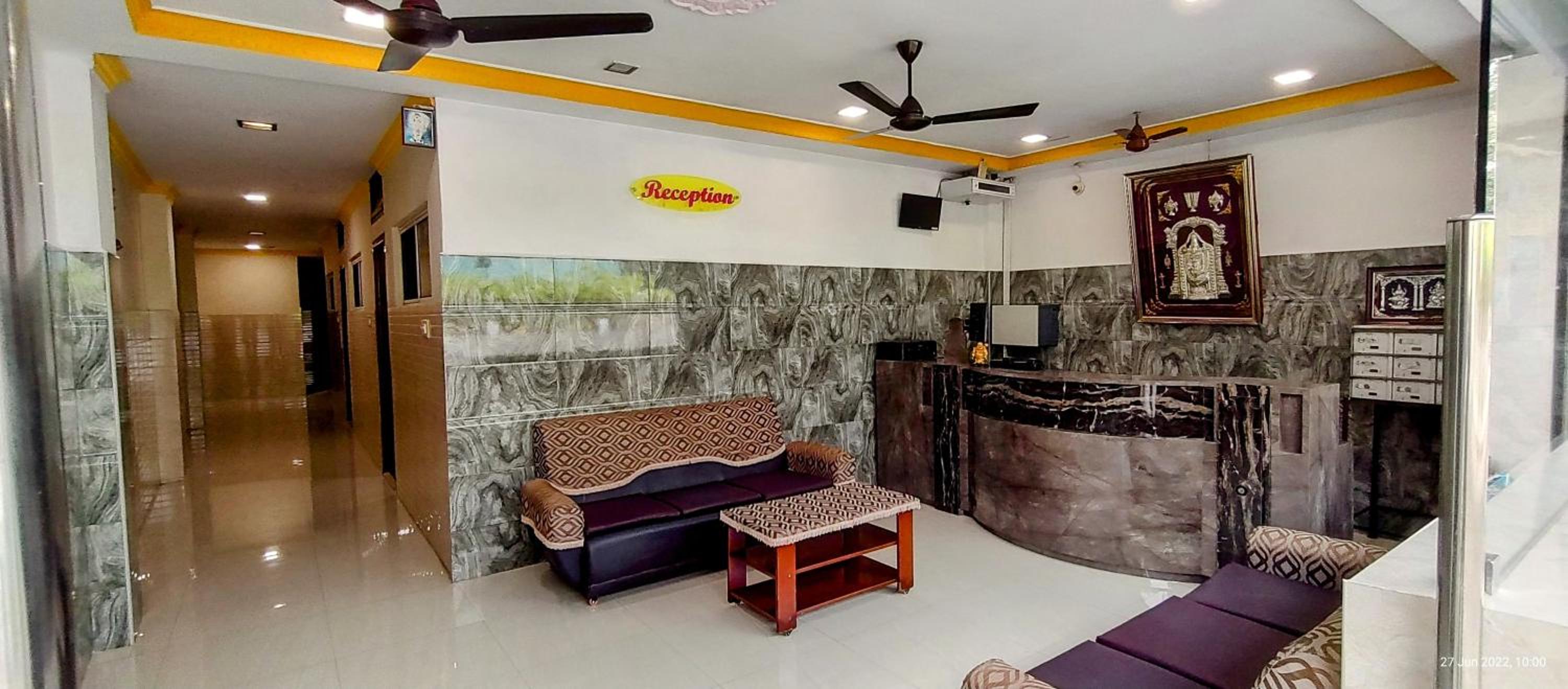 Sarovara Deluxe Rooms