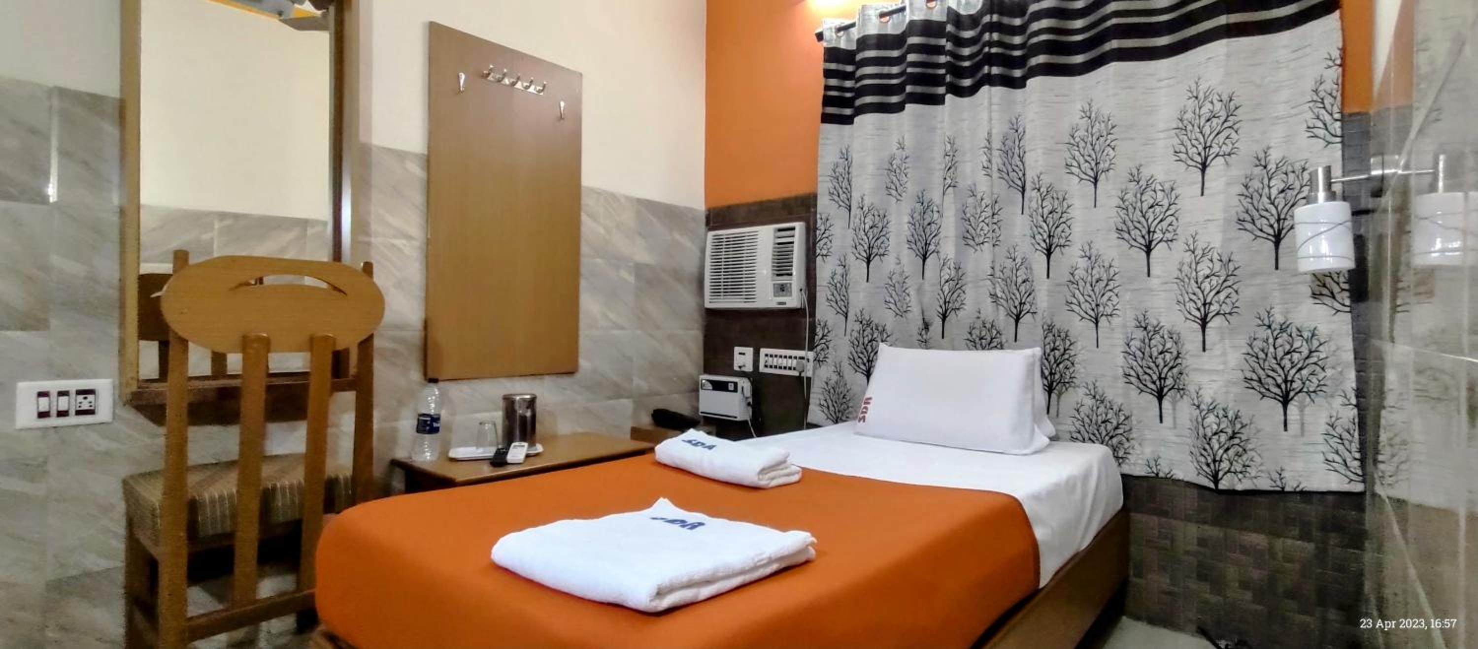 Sarovara Deluxe Rooms