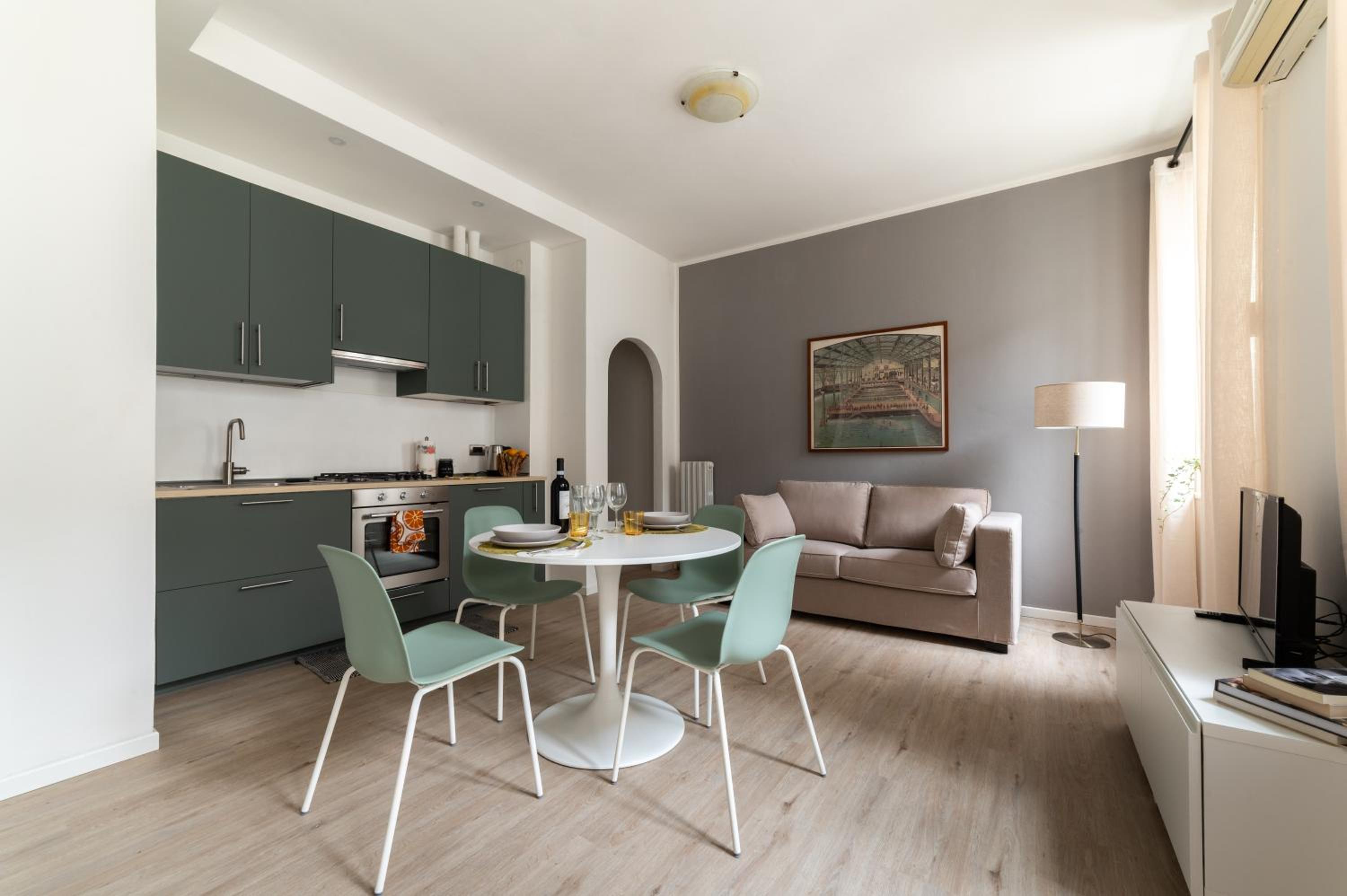 Parma Vacations - Historical Centre Olive Apartment - Property Image 2