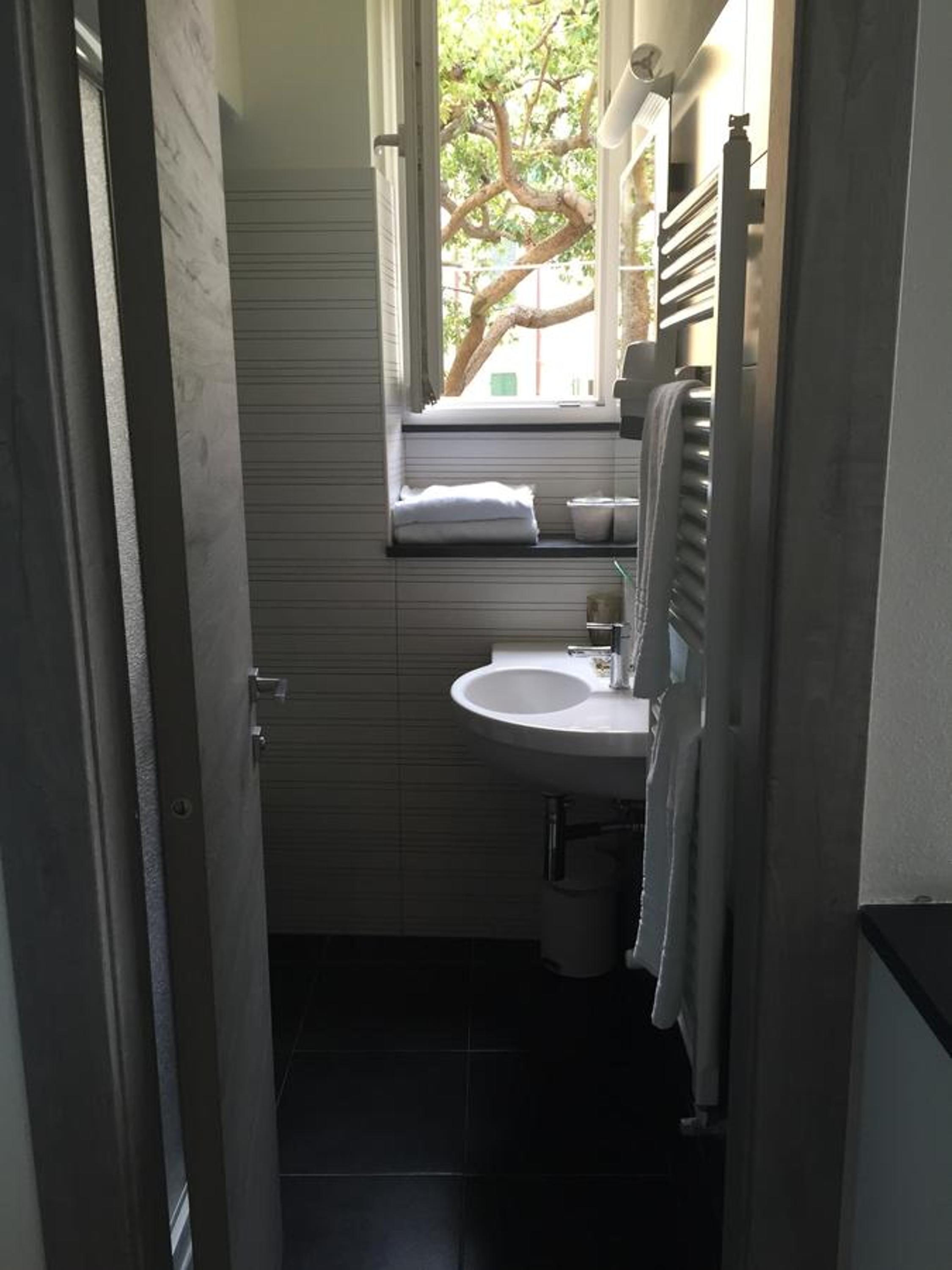 Photo 29