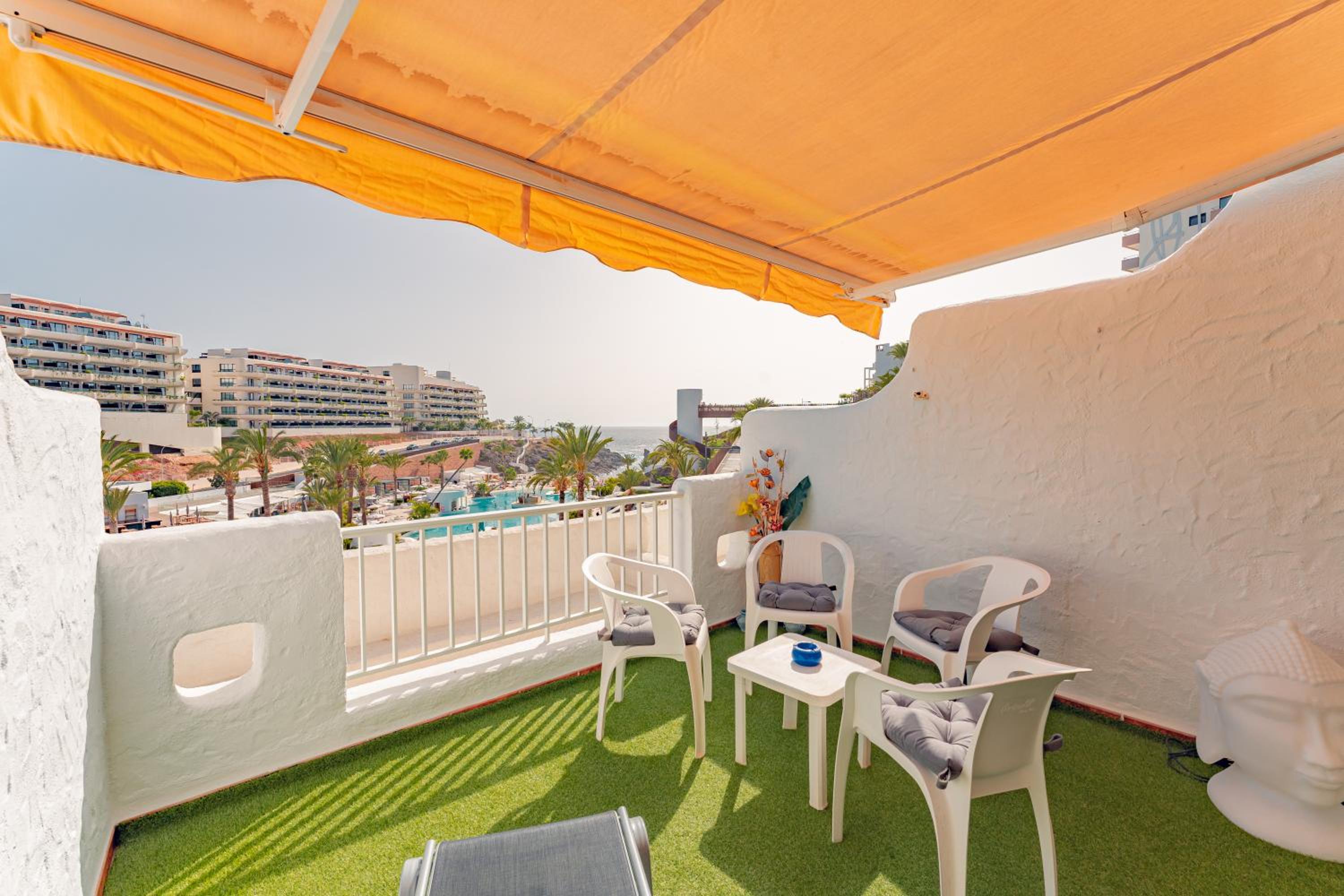 Paradise Beach Sea View Apartment