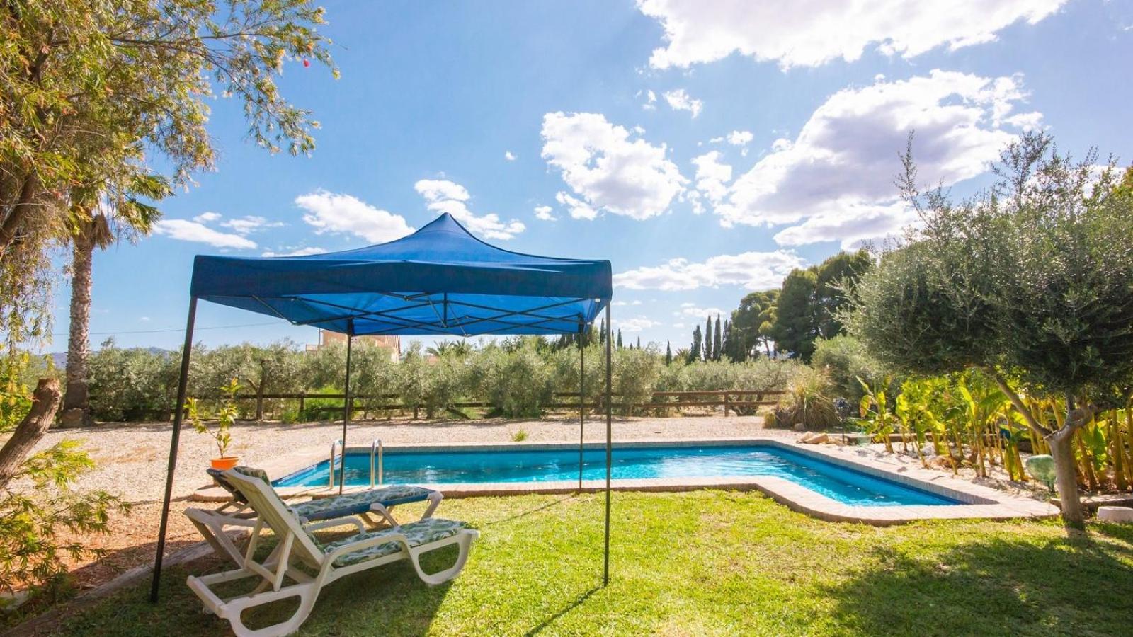 Cortijo de Don Víctor Vera by Ruralidays