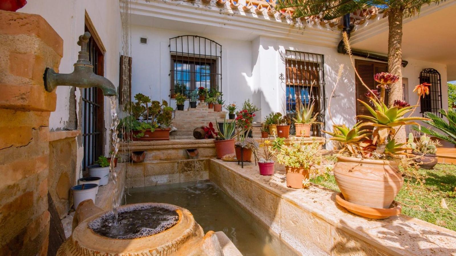 Cortijo de Don Víctor Vera by Ruralidays