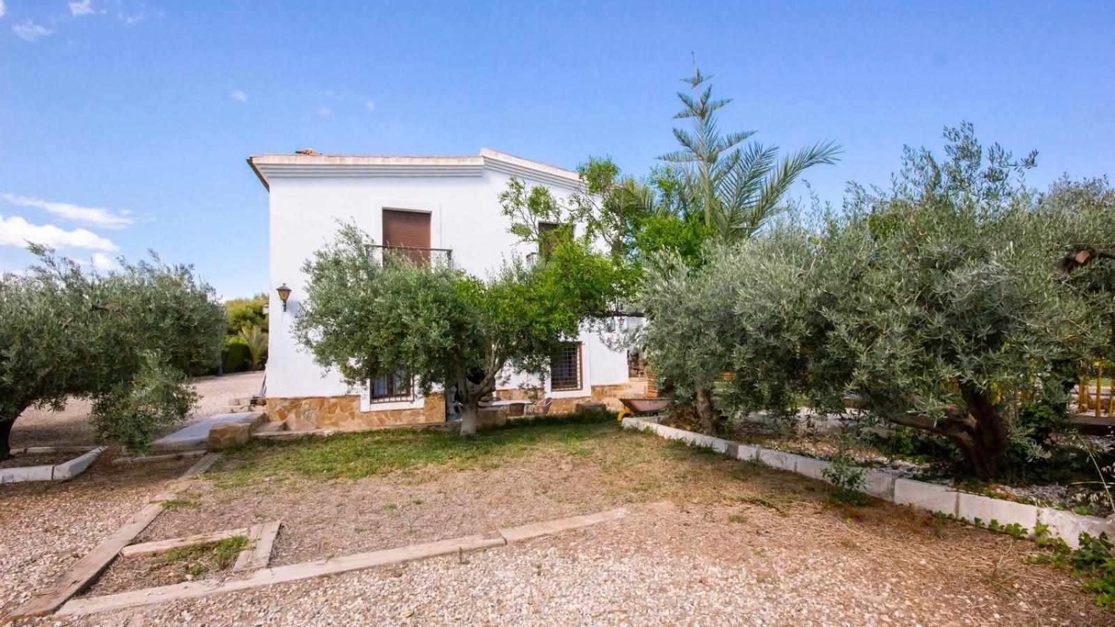 Cortijo de Don Víctor Vera by Ruralidays