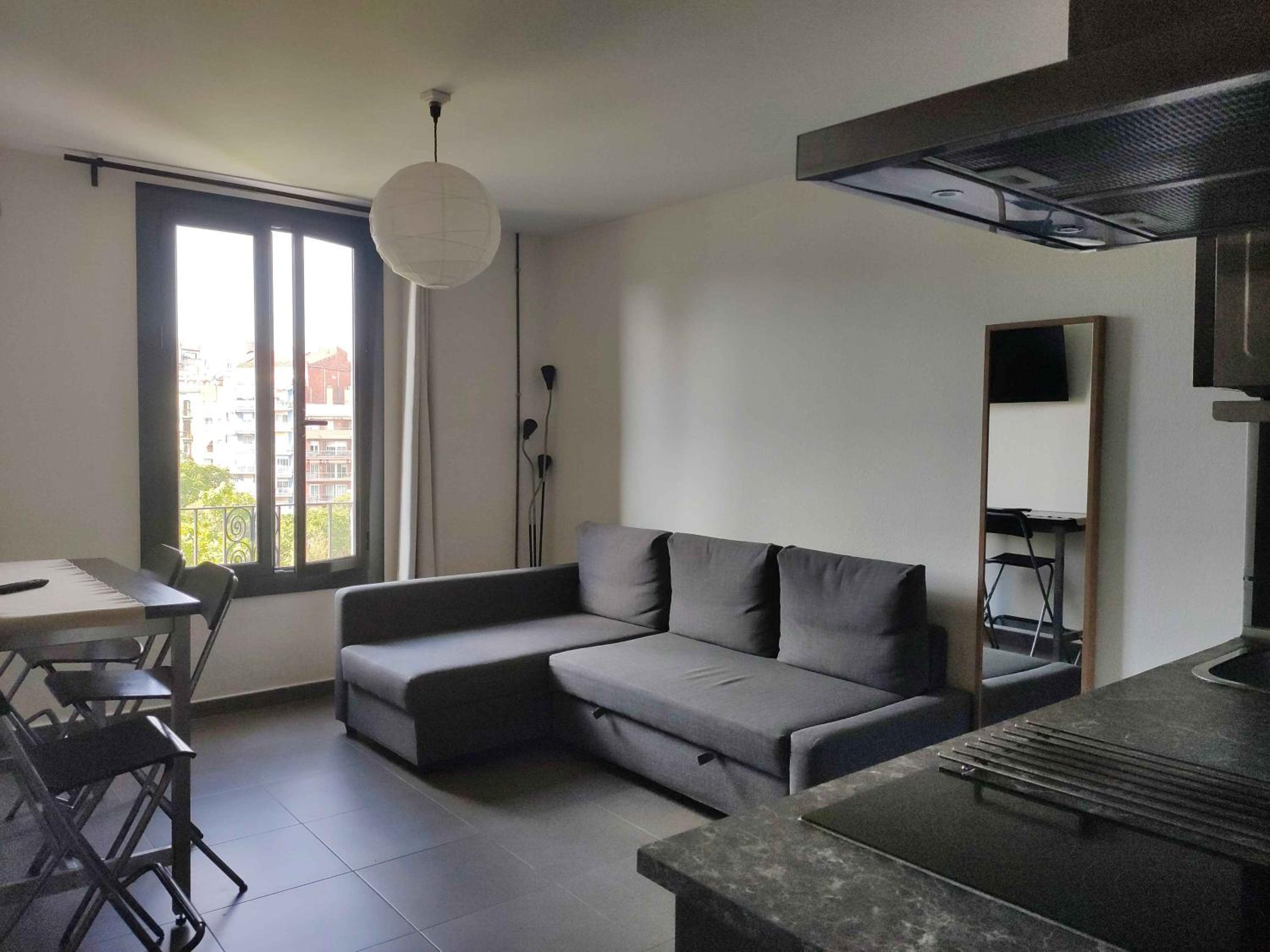 Diagonal Apartments