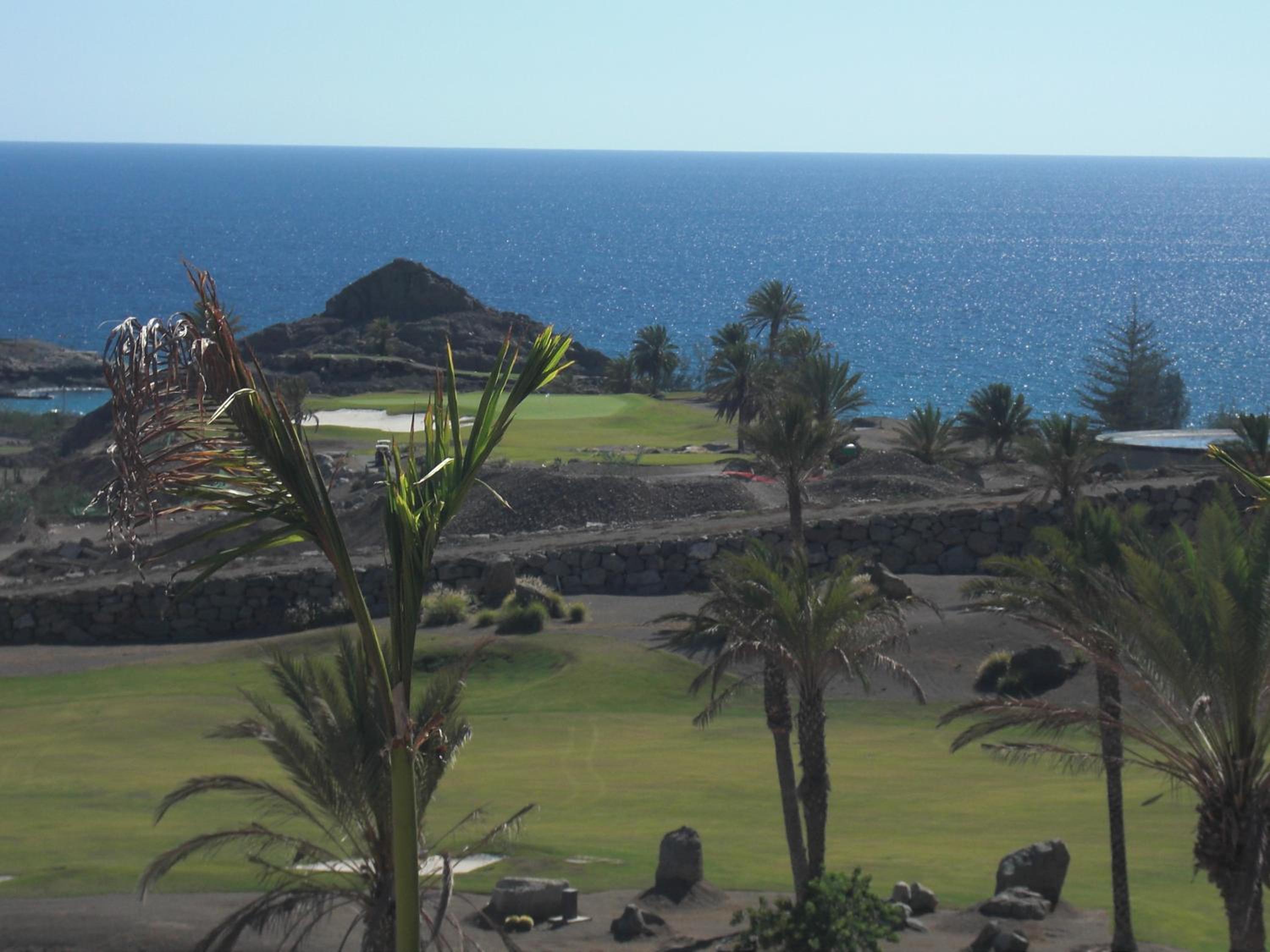 ANFI TOPAZ VILLA TAURO GOLF & BEACH 3 bedrooms 4 bathrooms private pool view 2