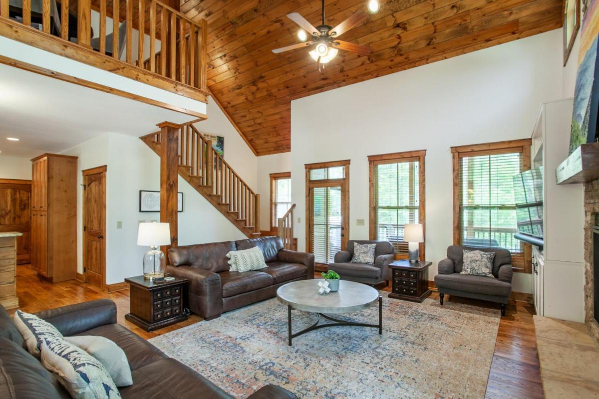 The Peaceful Perch Fireplace Community Amenities