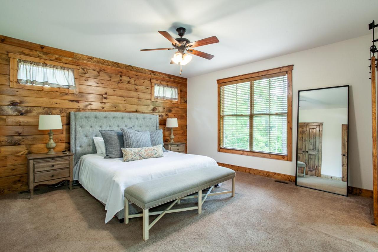 The Peaceful Perch Fireplace Community Amenities