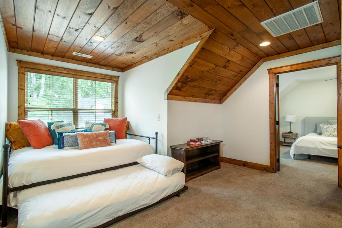 The Peaceful Perch Fireplace Community Amenities