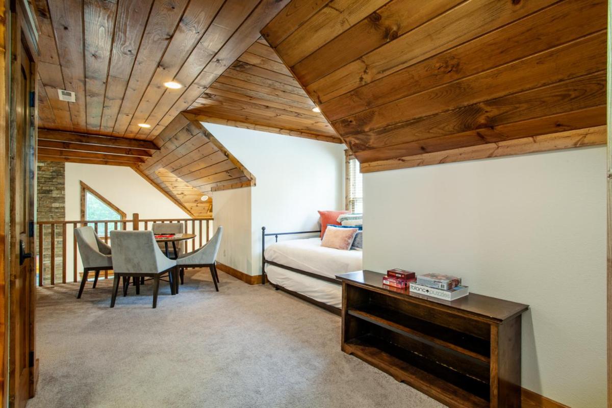 The Peaceful Perch Fireplace Community Amenities