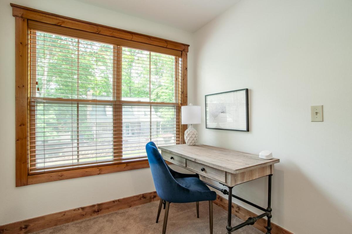 The Peaceful Perch Fireplace Community Amenities