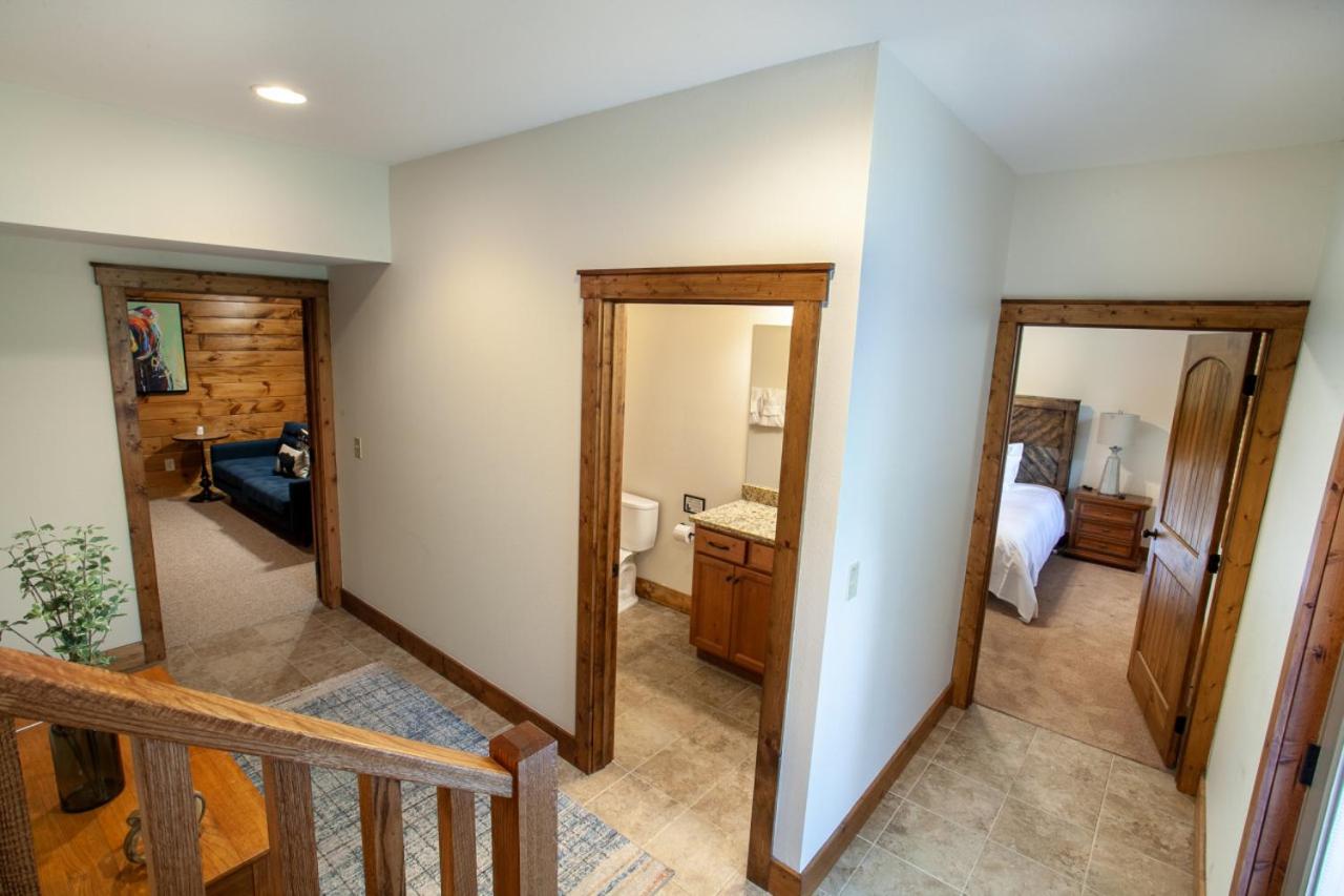 The Peaceful Perch Fireplace Community Amenities