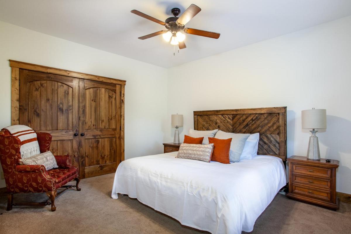 The Peaceful Perch Fireplace Community Amenities