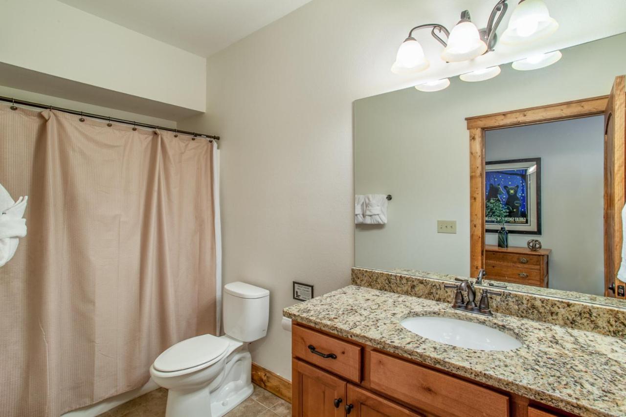 The Peaceful Perch Fireplace Community Amenities