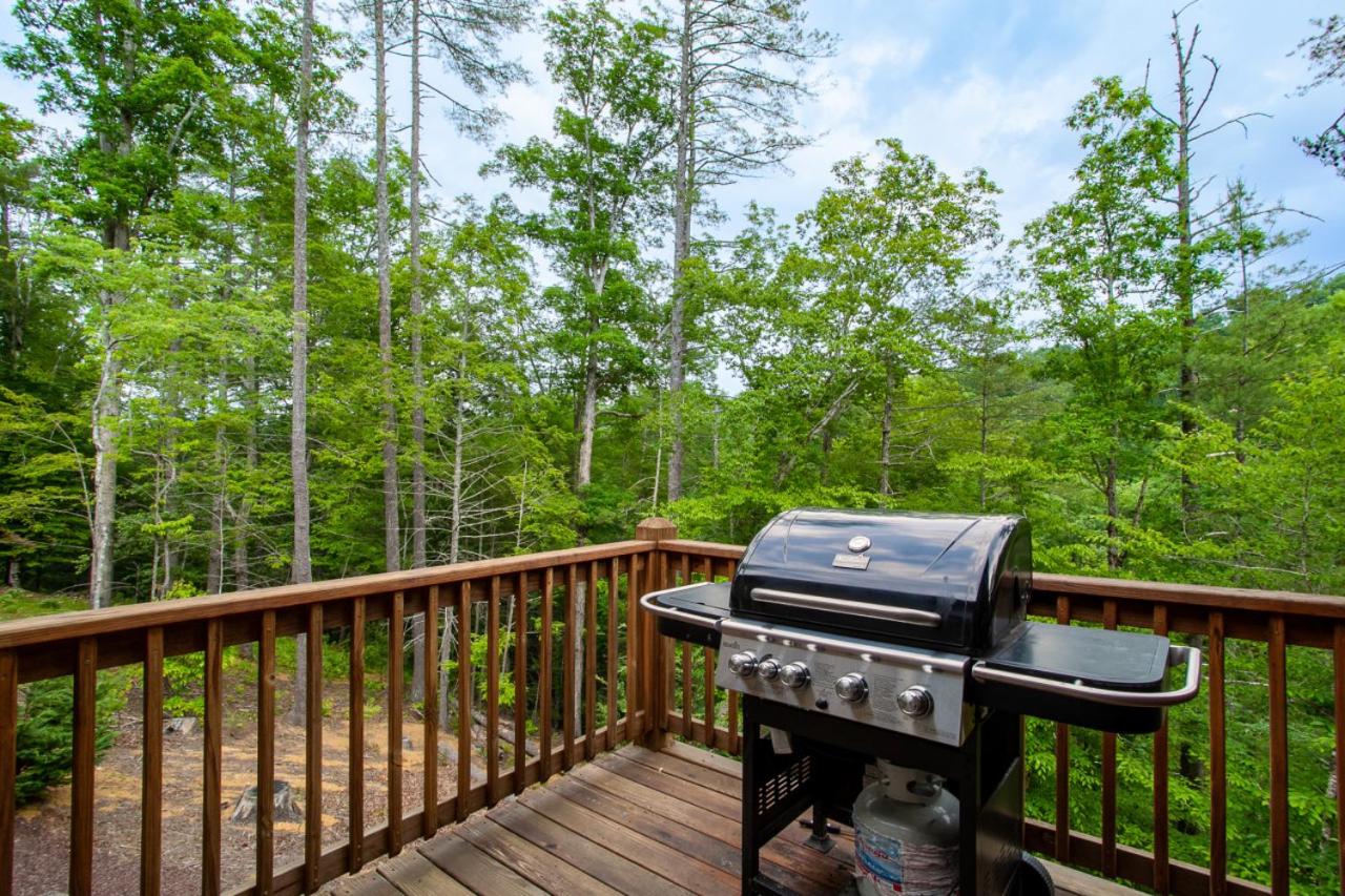 The Peaceful Perch Fireplace Community Amenities