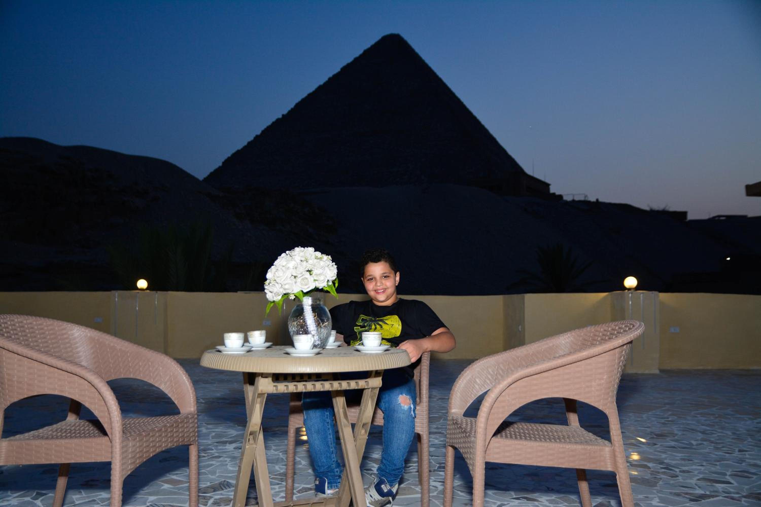 Crystal pyramid inn