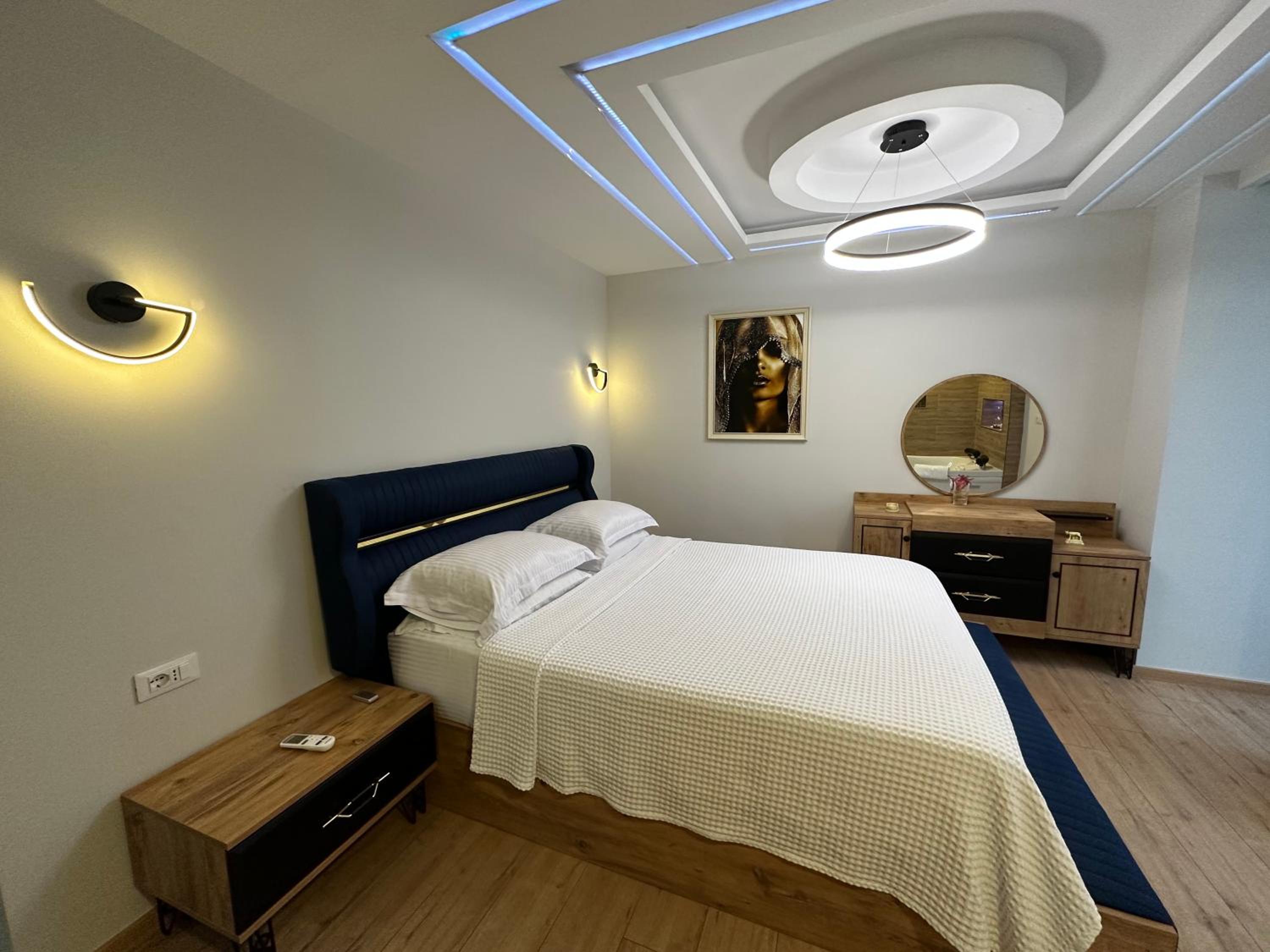 Deluxe Apartment In City Center
