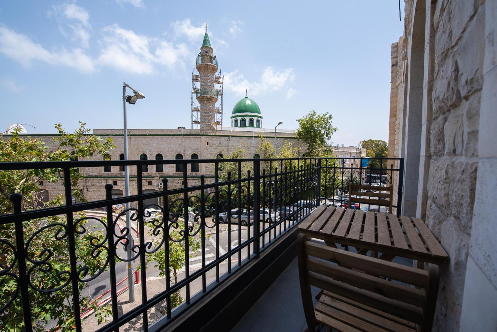 PORT CITY HAIFA - Flea Market Luxury