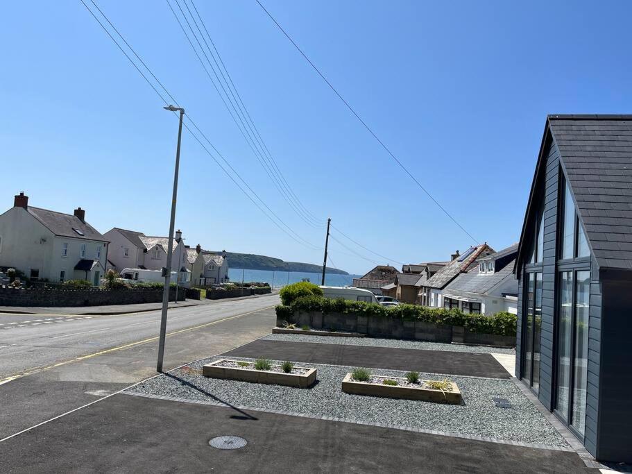 Seacliff, Broad Haven. view 3