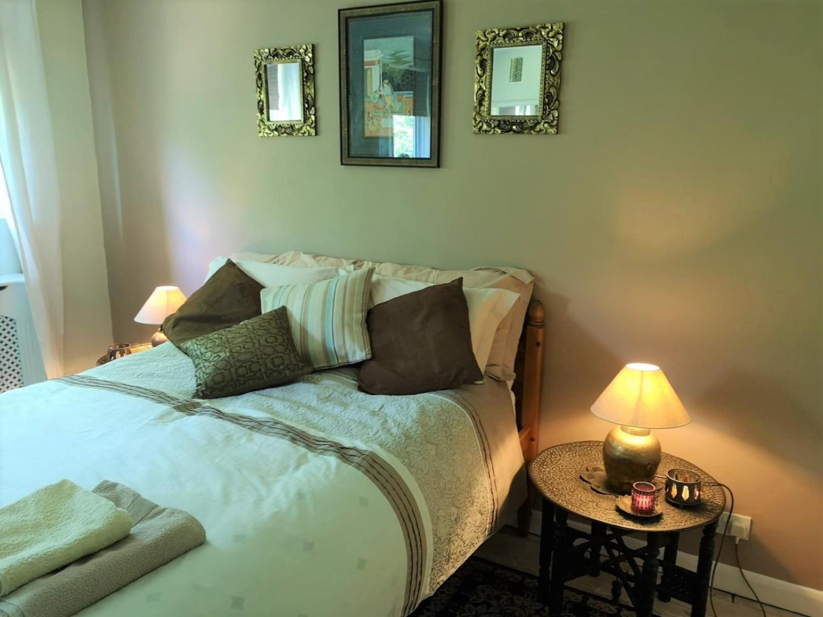 Oriental, 2 Double Bedroom Flat, Royal Greenwich, SE London