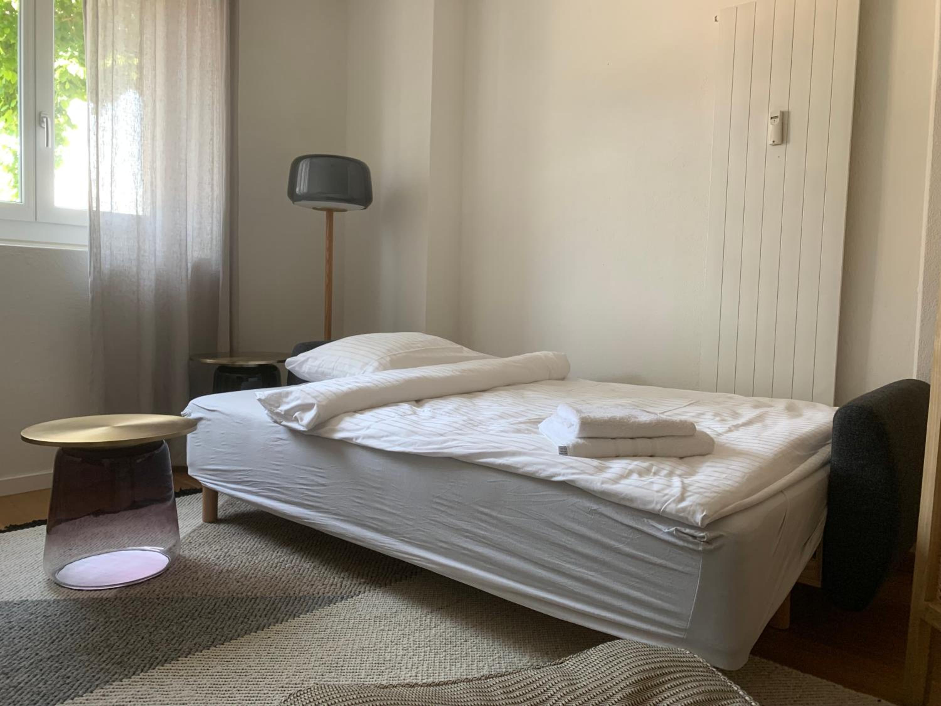 one bedroom apartment in trendy Zurich West