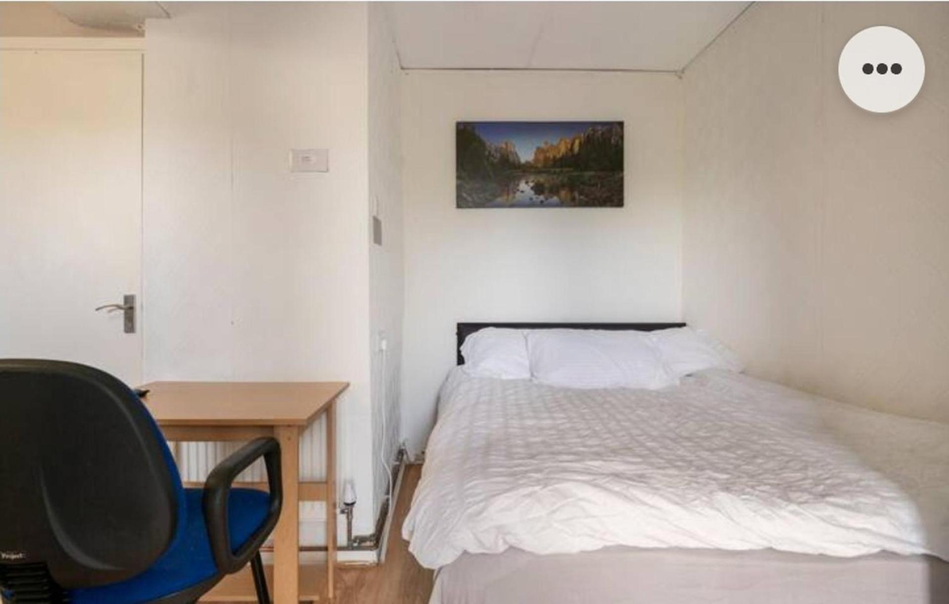 Medway luxury Retreat free parking free wi-fi view 4