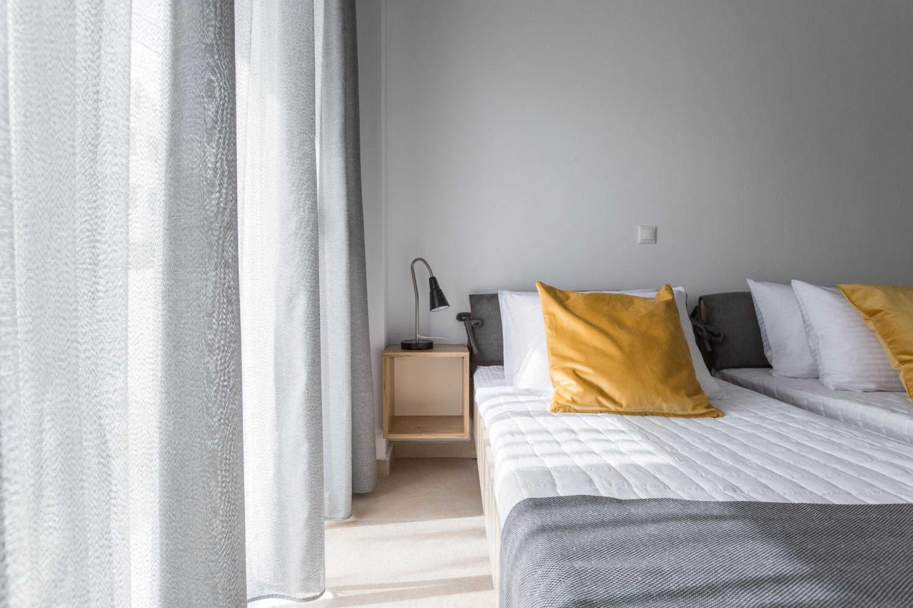 Blue Sky Apartment