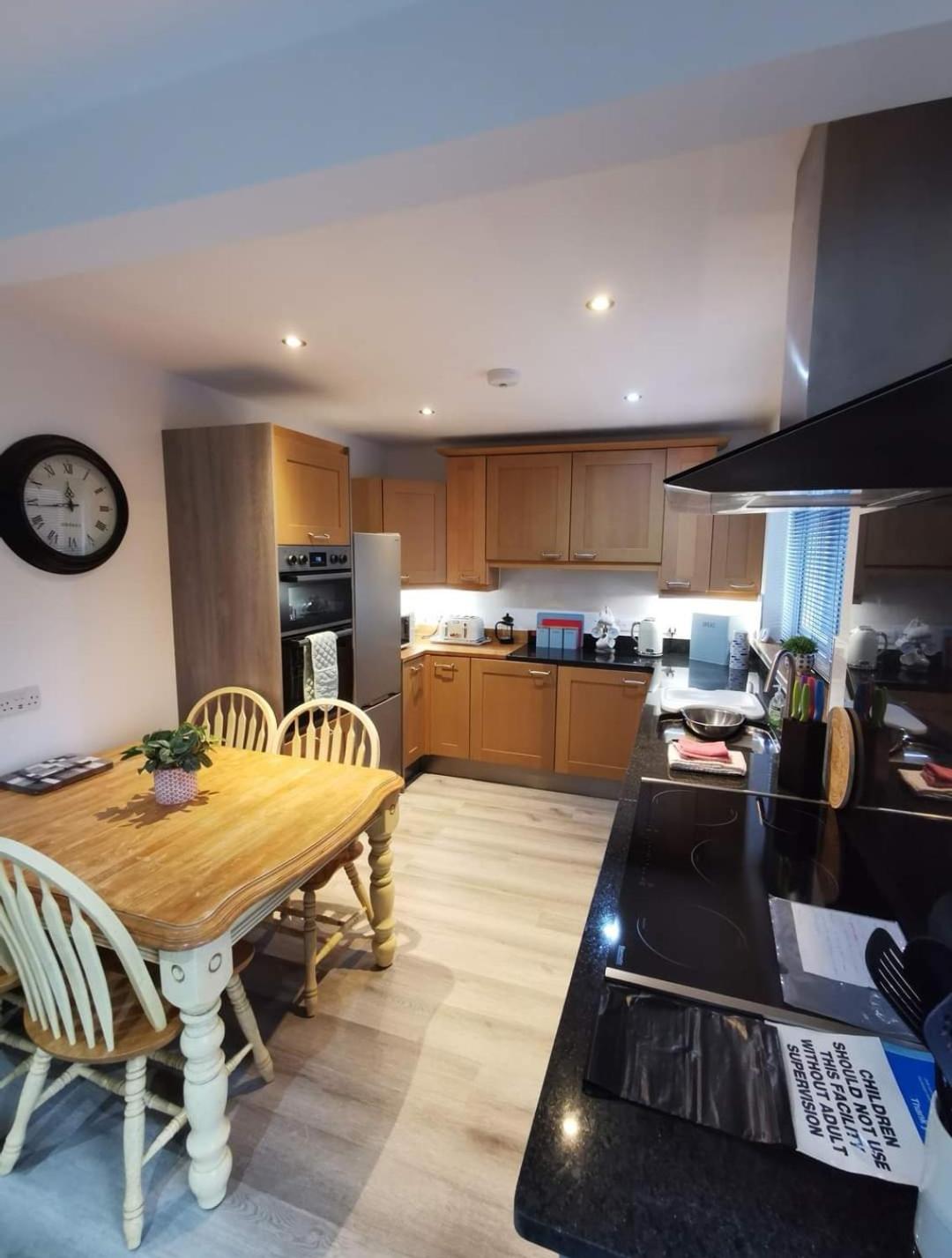 Cairnyard Lodges - Woodside view 4