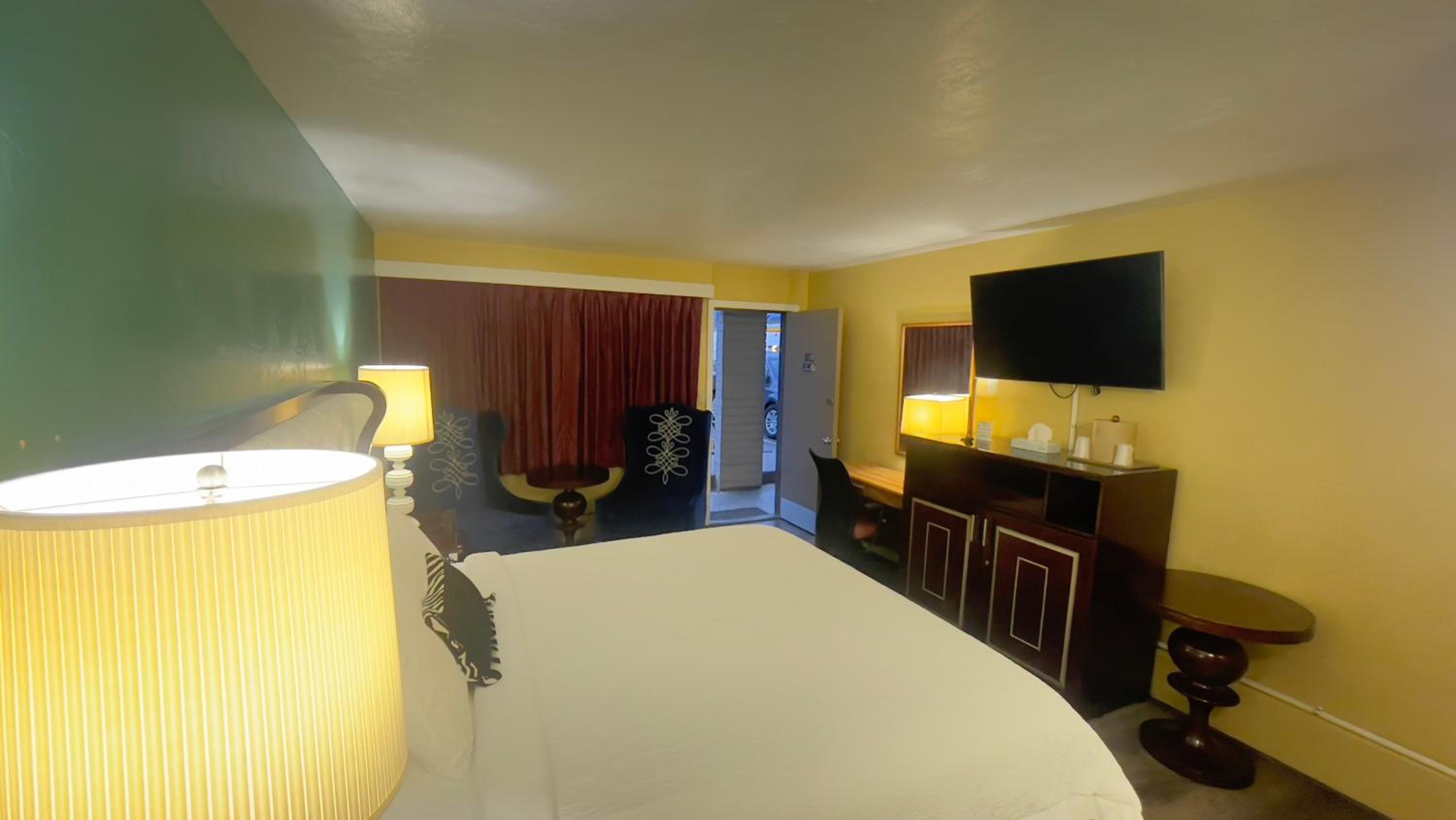 American inn view 3