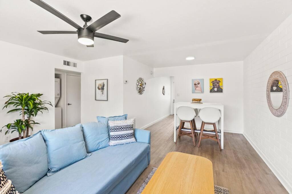 Lovely 1-bedroom condo in Biltmore - Parking view 2