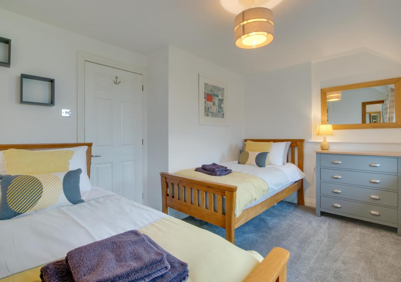 2 Bed in Padstow oc-p00010