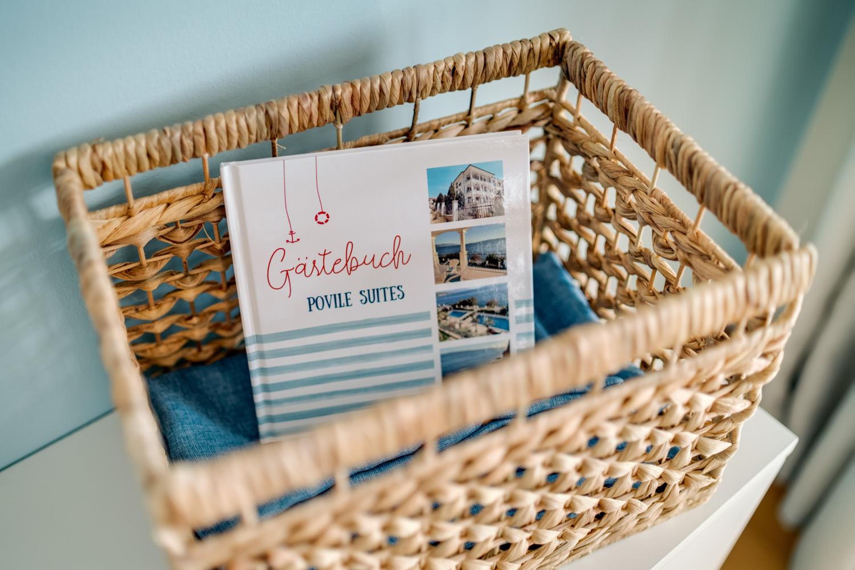 Großzügiges Appartement direkt am Meer mit eigenem Pool - Povile Suites