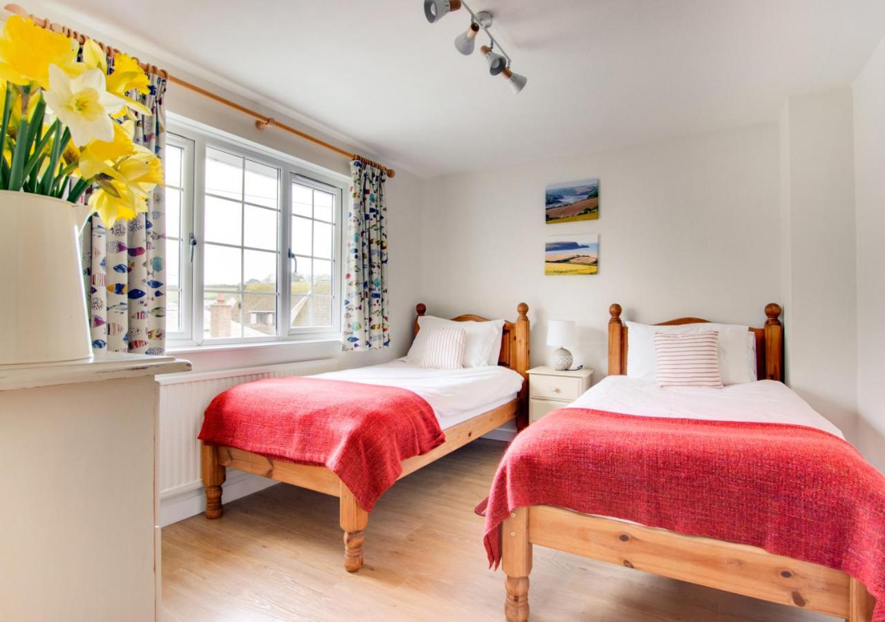 3 Bed in Padstow oc-p00175