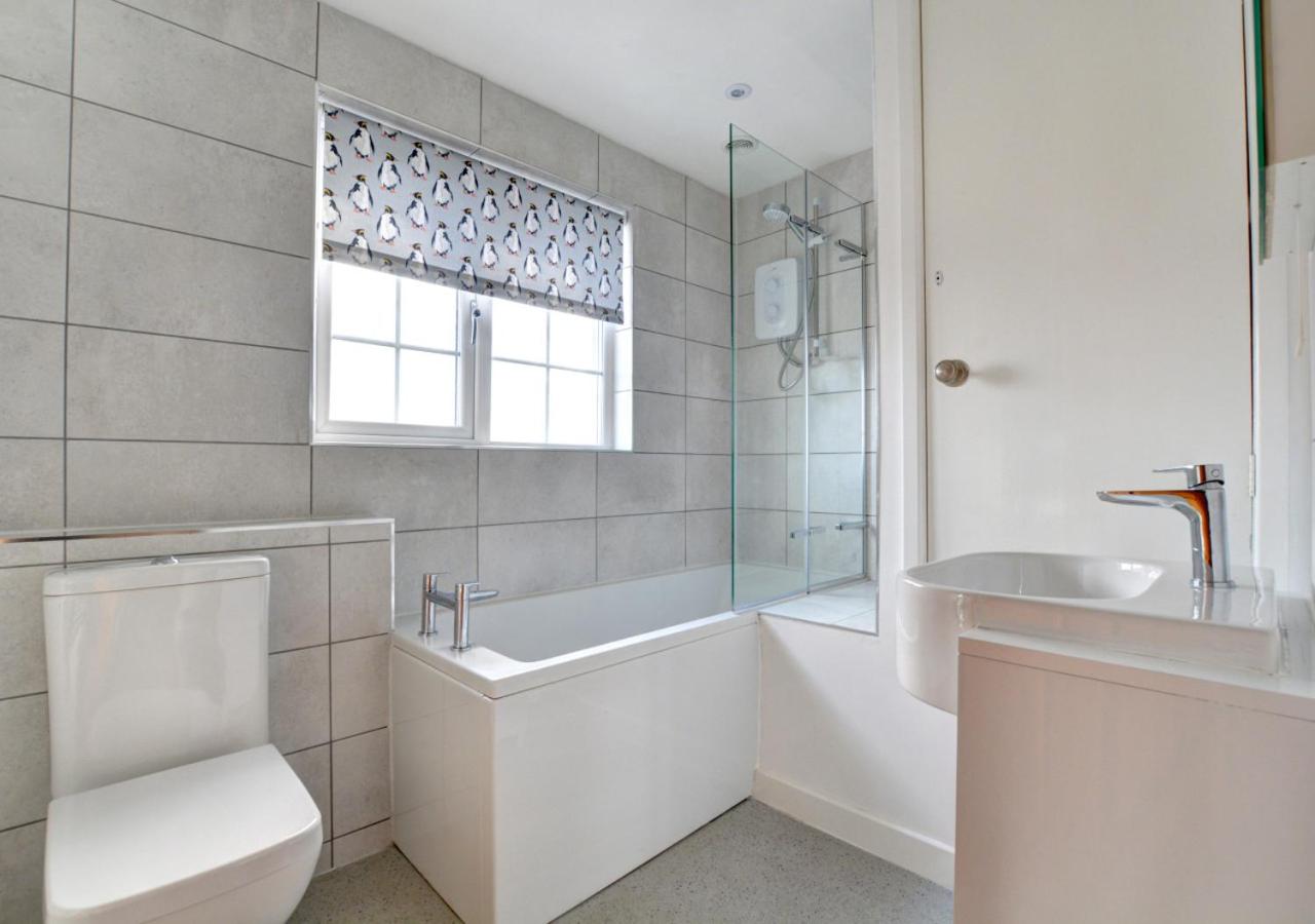 3 Bed in Padstow oc-p00175