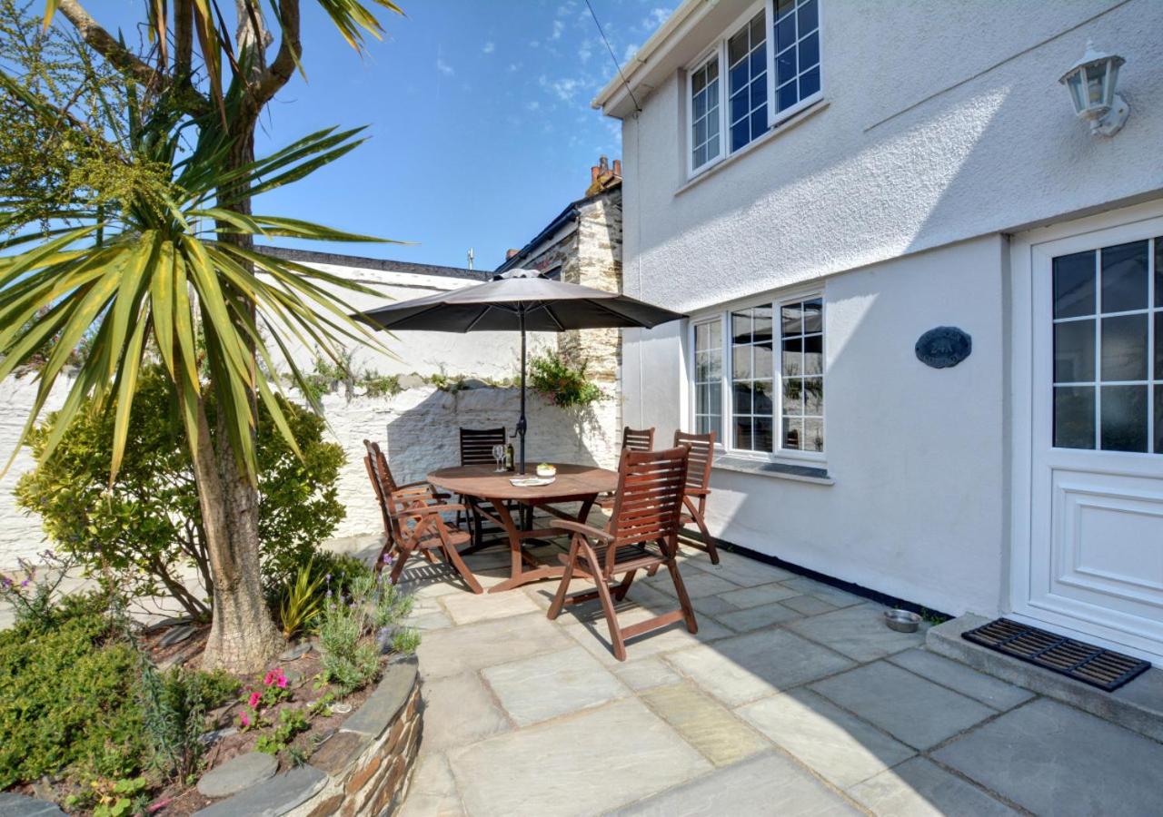 3 Bed in Padstow oc-p00175