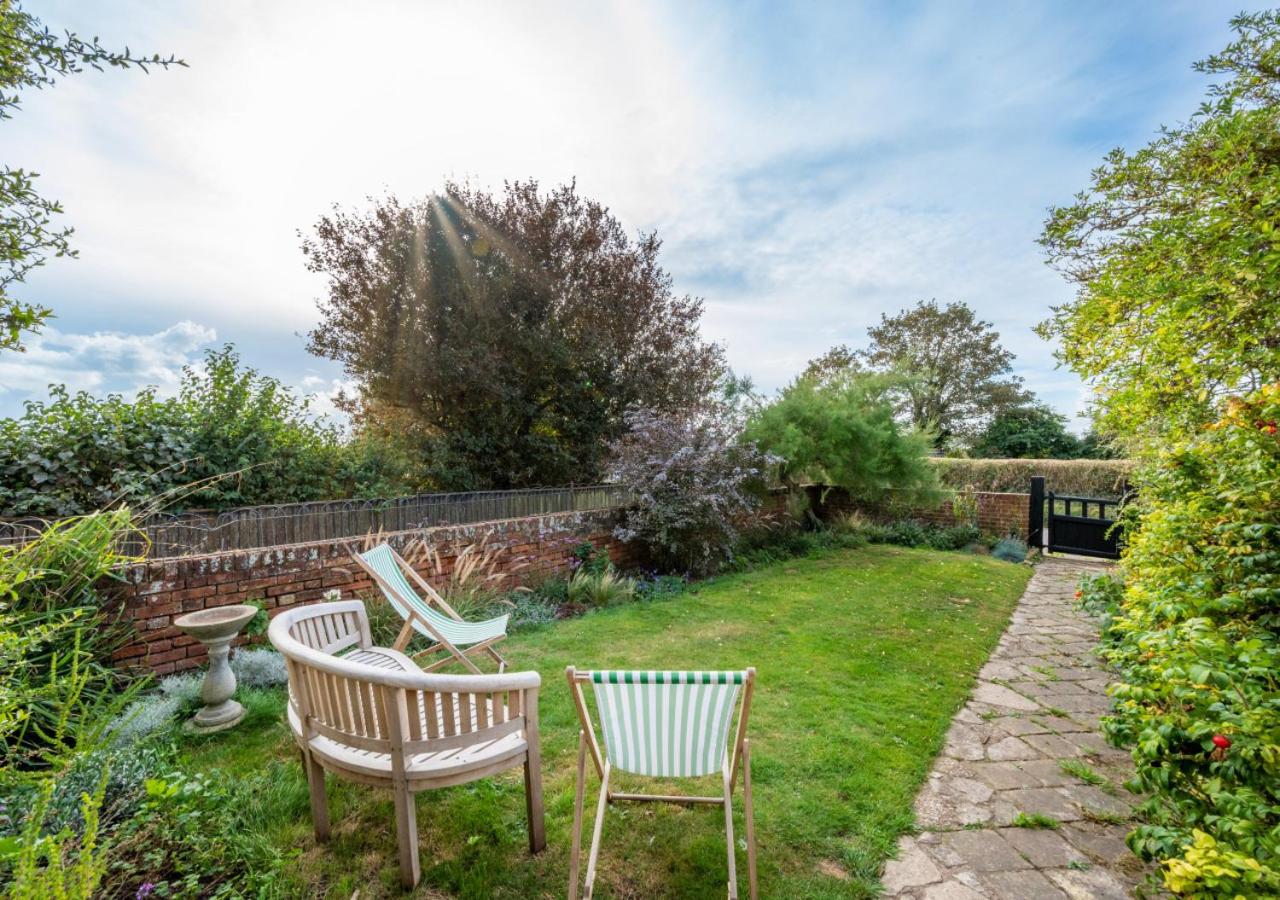 5 Bed in Walberswick oc-tww view 4