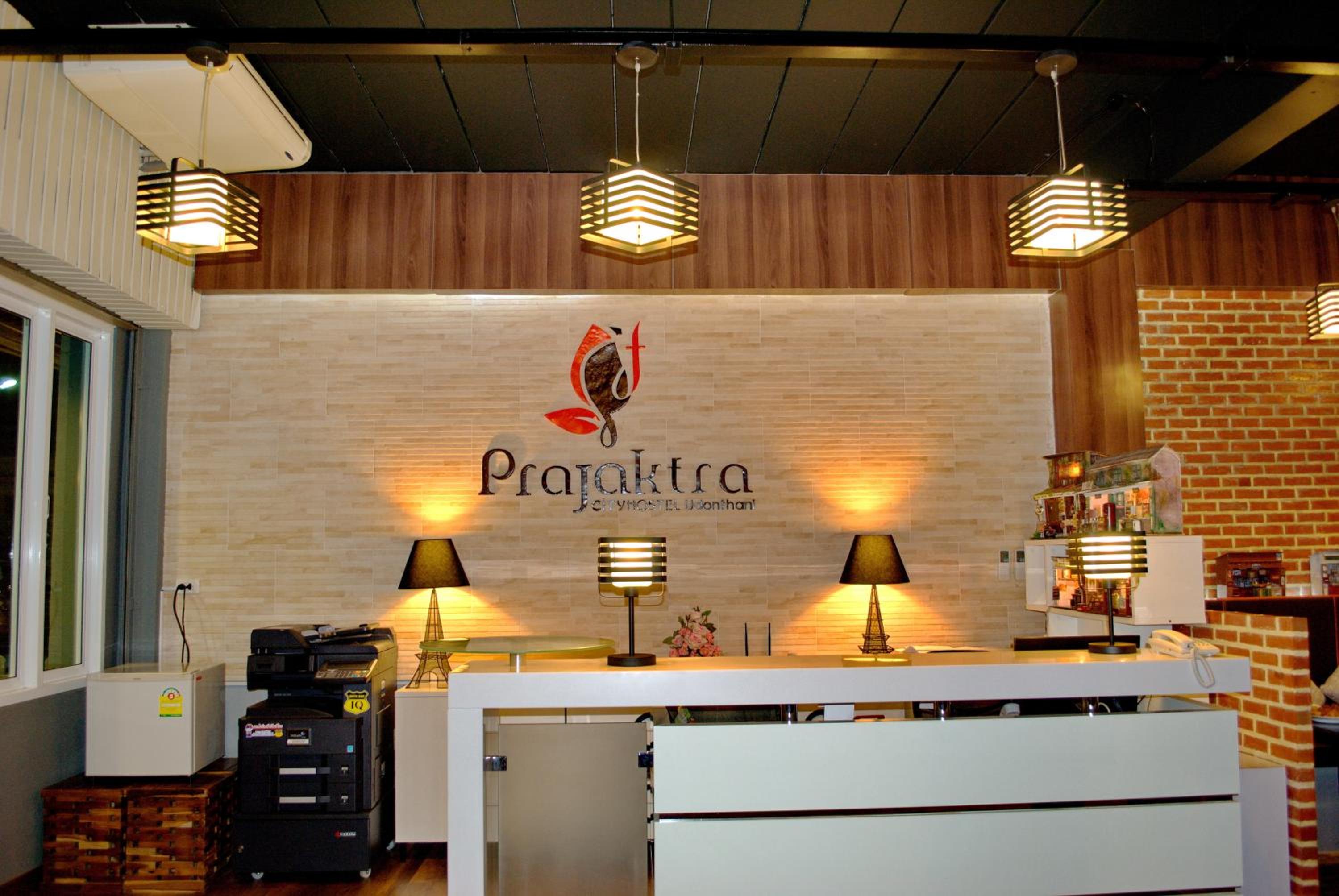 Prajaktra City Hostel