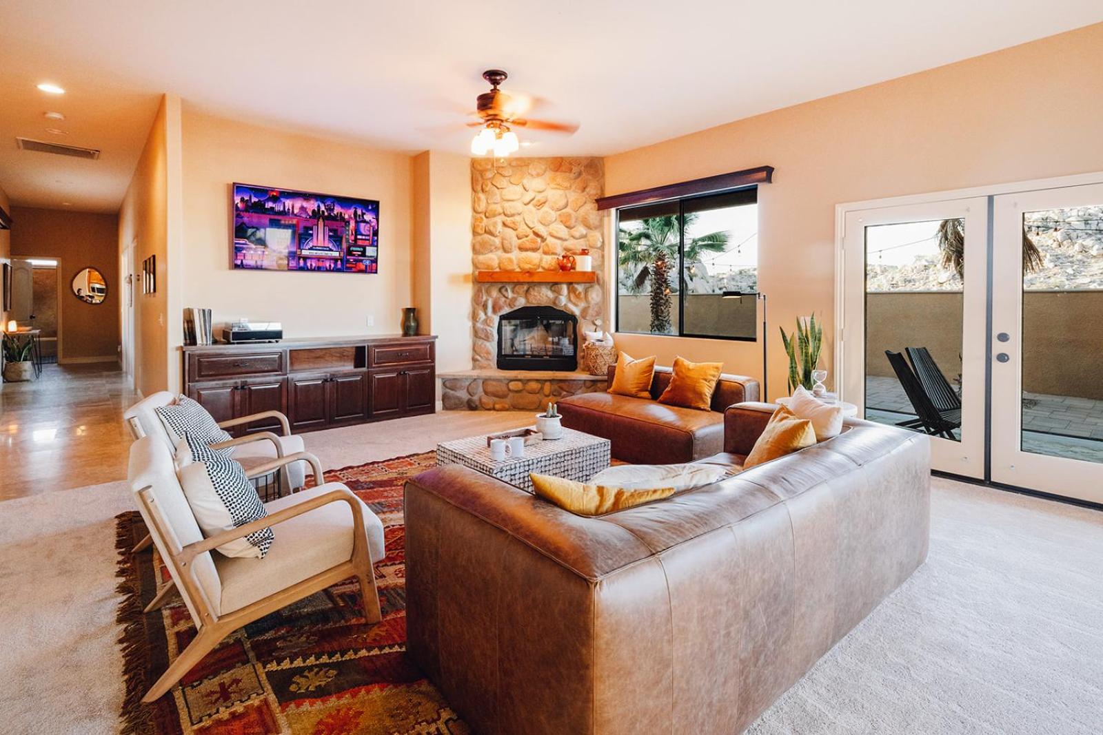 Yucca Valley Gem: Relaxing Adobe Retreat & Pool view 3