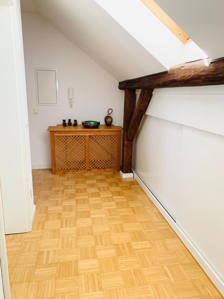Apartment amidst nature-Riverdale, north of Munich