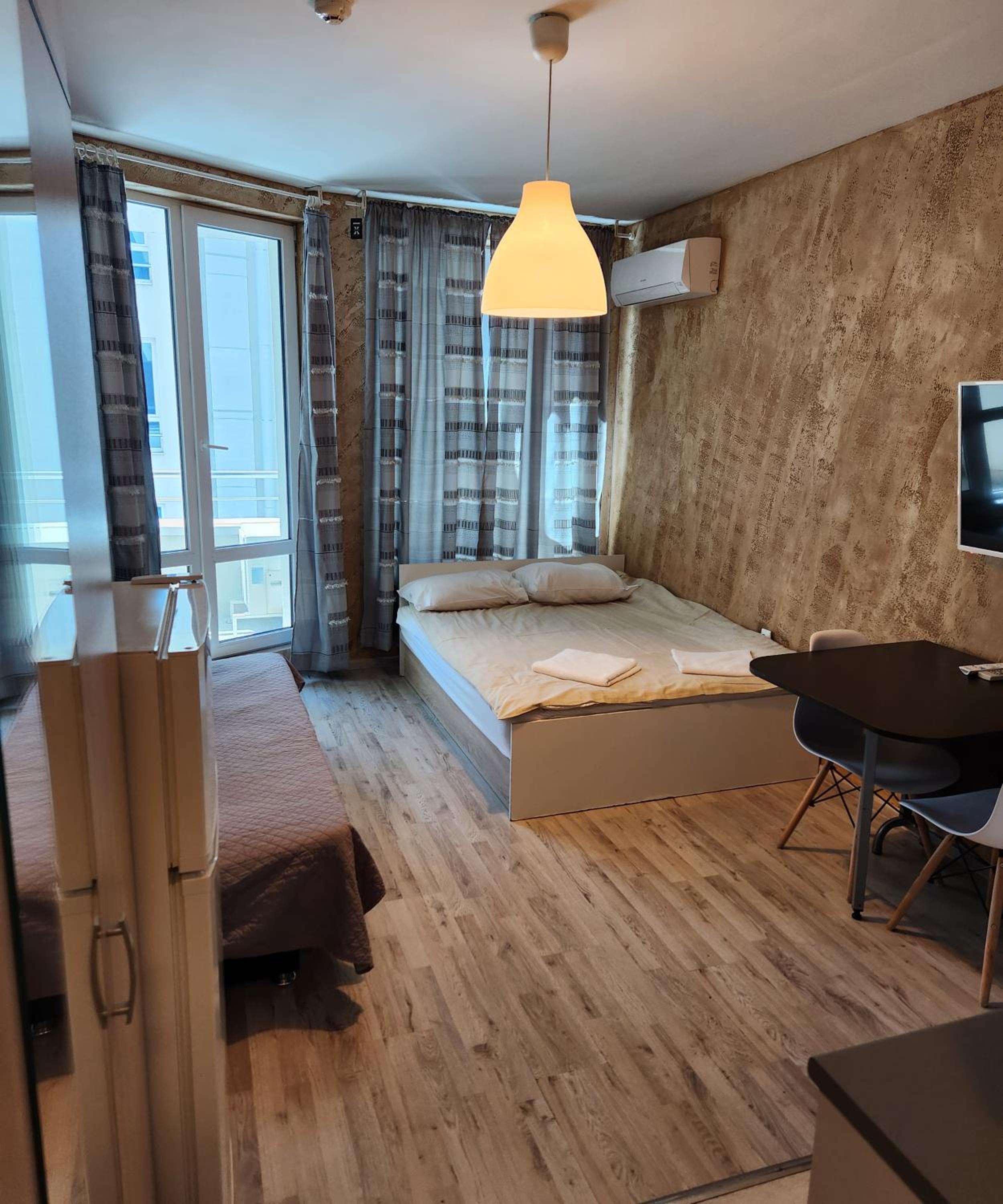 Colonel apartment 963 view 4