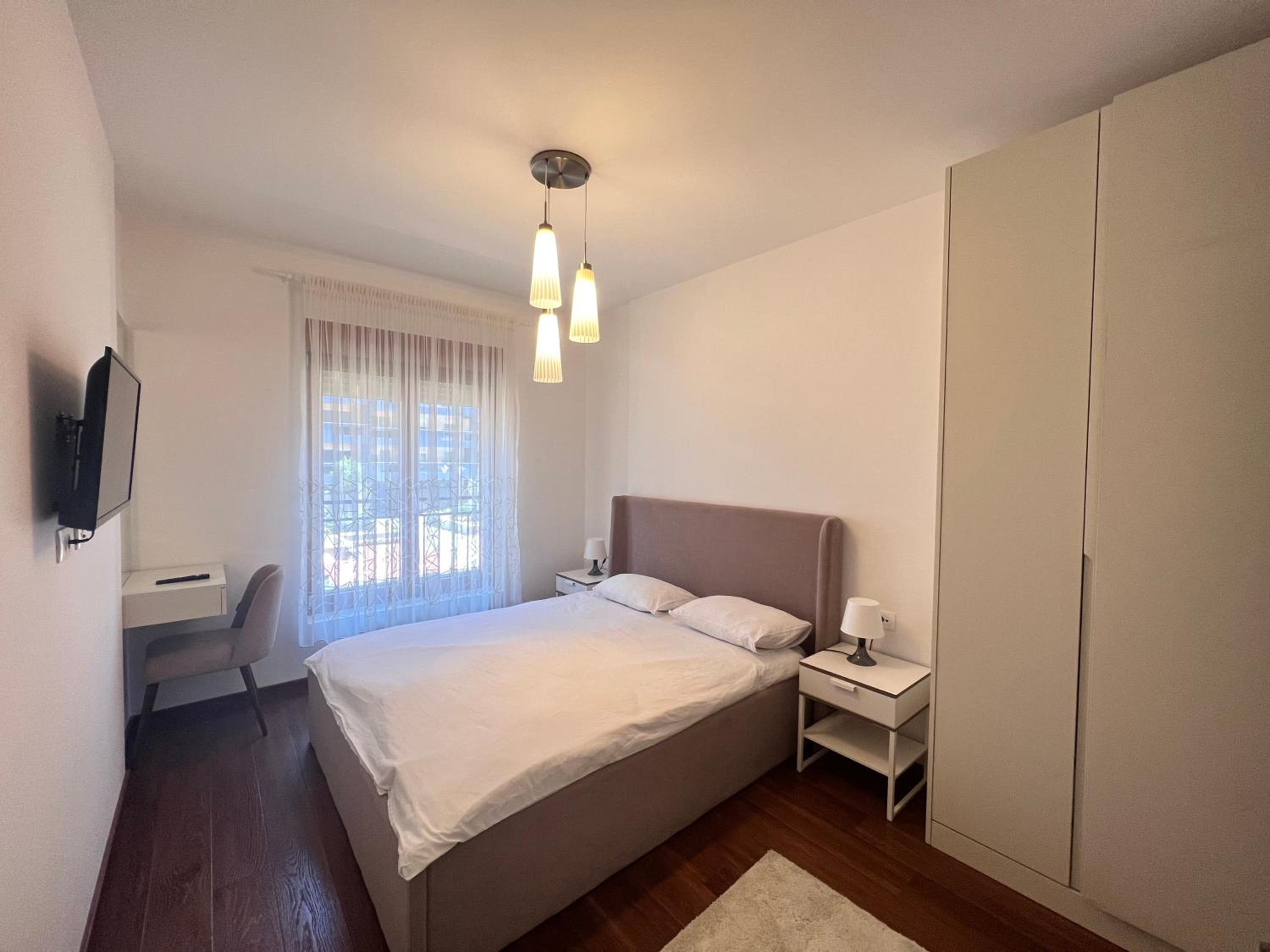 White Homes 1BR/APT•Master Quart