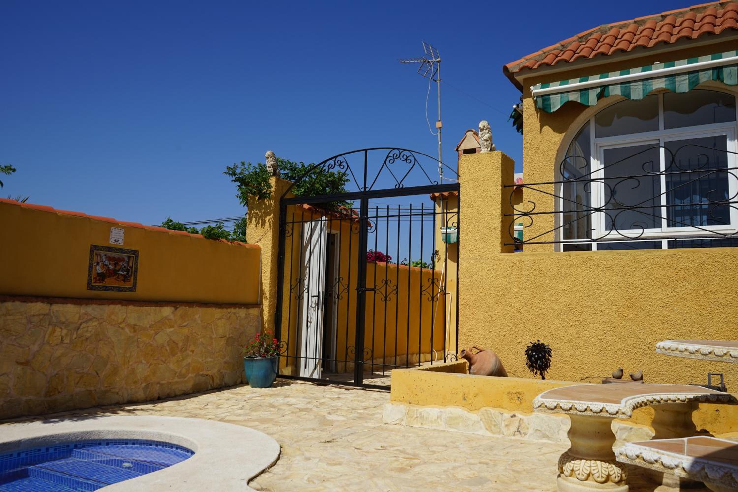 Villa Cristian